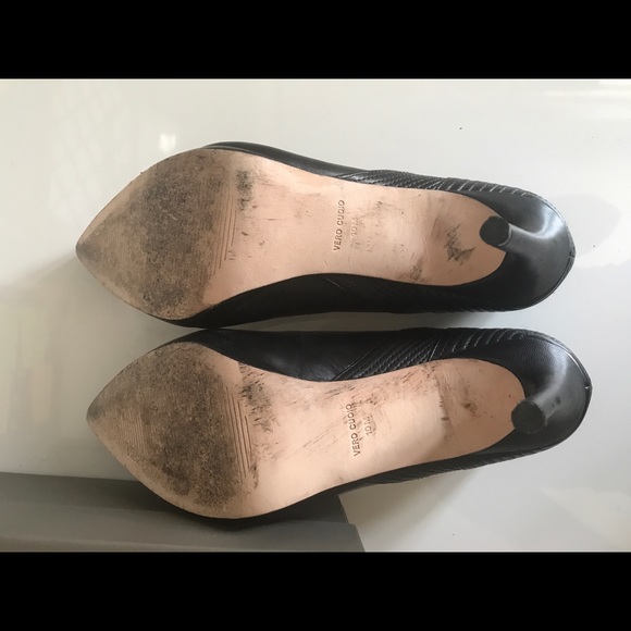 BCBG Max Azria black pumps - Picture 3 of 5